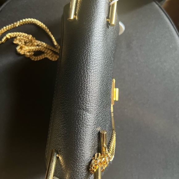 Chloe mini drew bag in black with gold hardware - Picture 10 of 16
